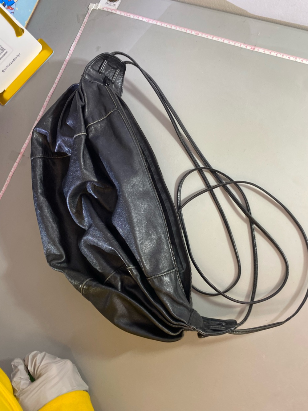Sleek Black Leather Shoulder Bag with Slim Strap
